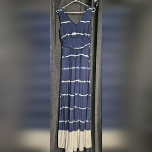 Ricki's Sleeveless Long Maxi Dress size small